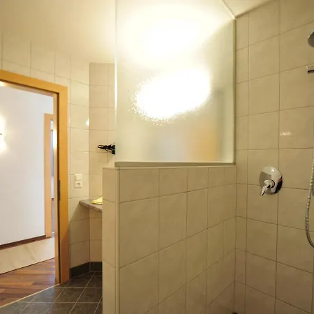 Am Brunnen Appartement *