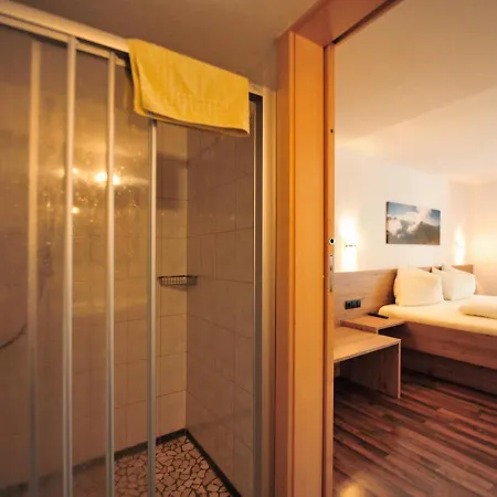 Am Brunnen 奥伯林塔尔的里德